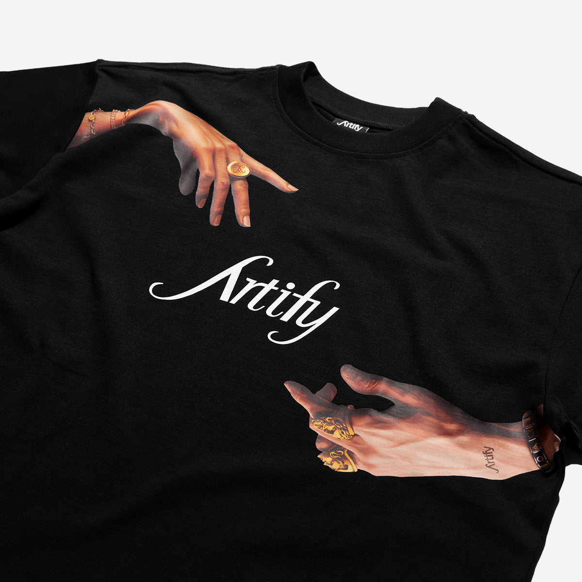REGEN 'ART ON HANDS' TEE BLACK