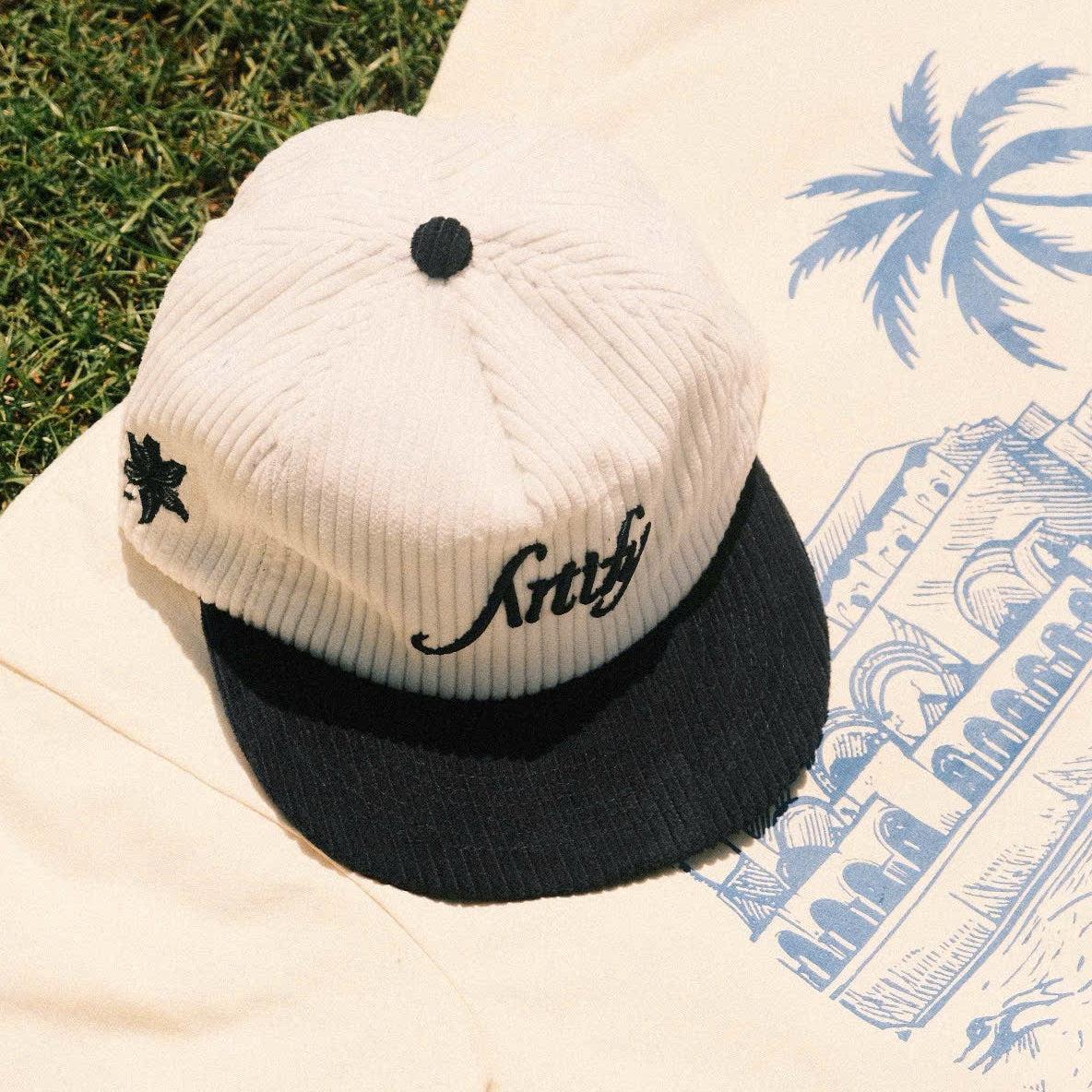 CLASSIC NAVY CORDUROY CAP