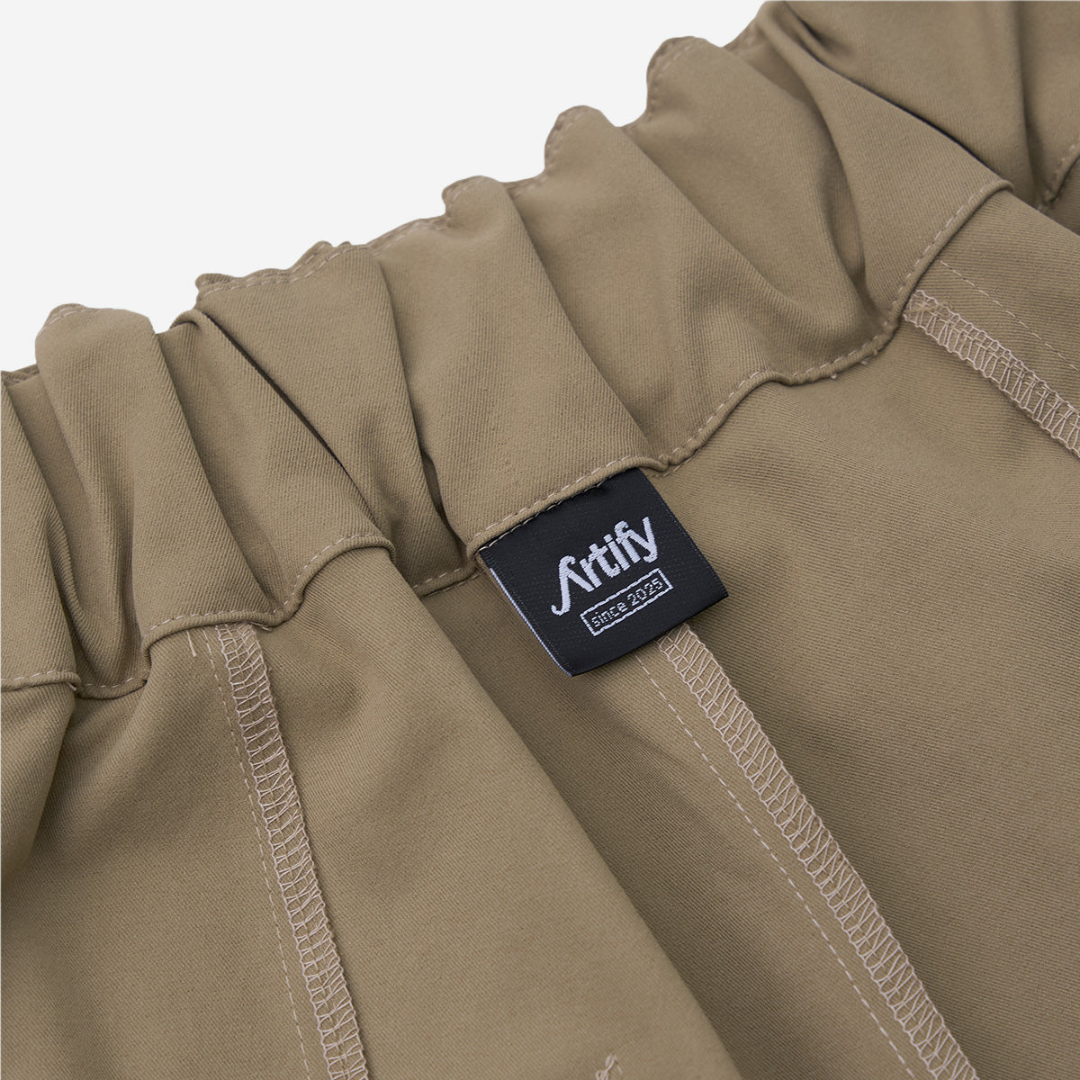 CLASSIC KHAKI DOUBLE PLEATED SHORTS